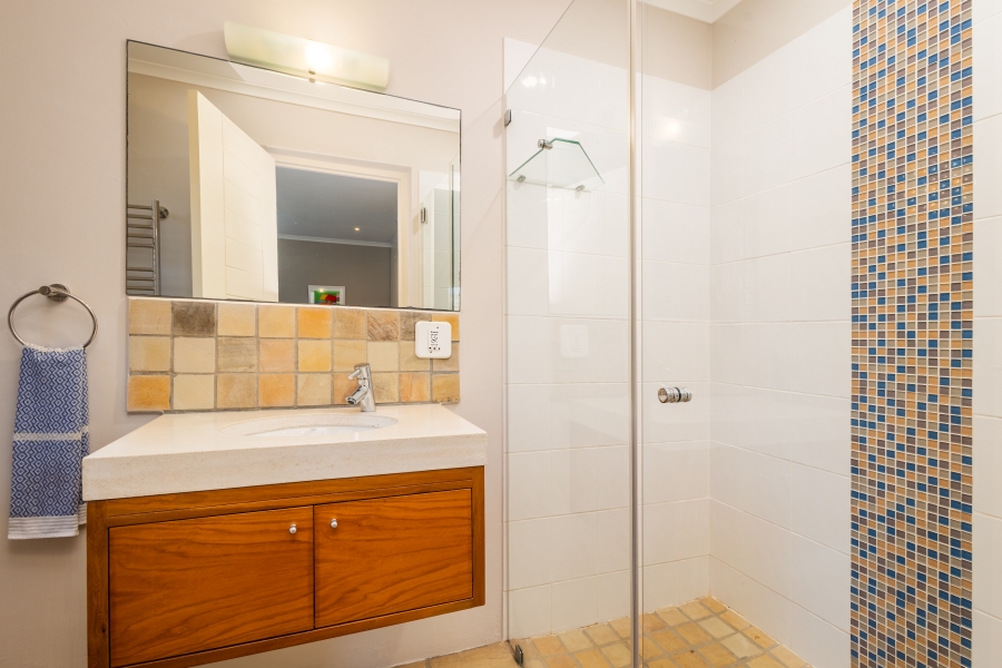 5 Bedroom Property for Sale in Whale Rock Beach Western Cape